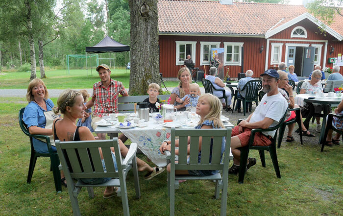 Algutsboda Hembygdsförening - Välkomna till sommarcafé i hembygdsparken